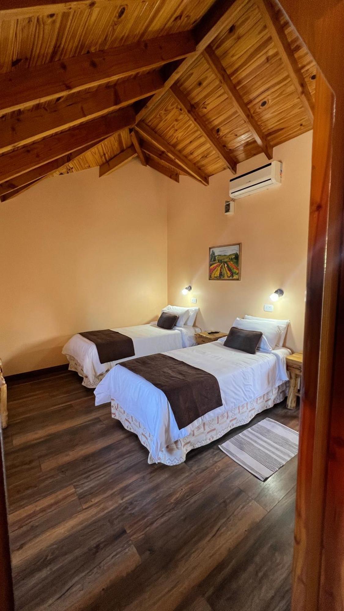 Hotel Y Cabanas Casa De Piedra Trevelín Eksteriør billede